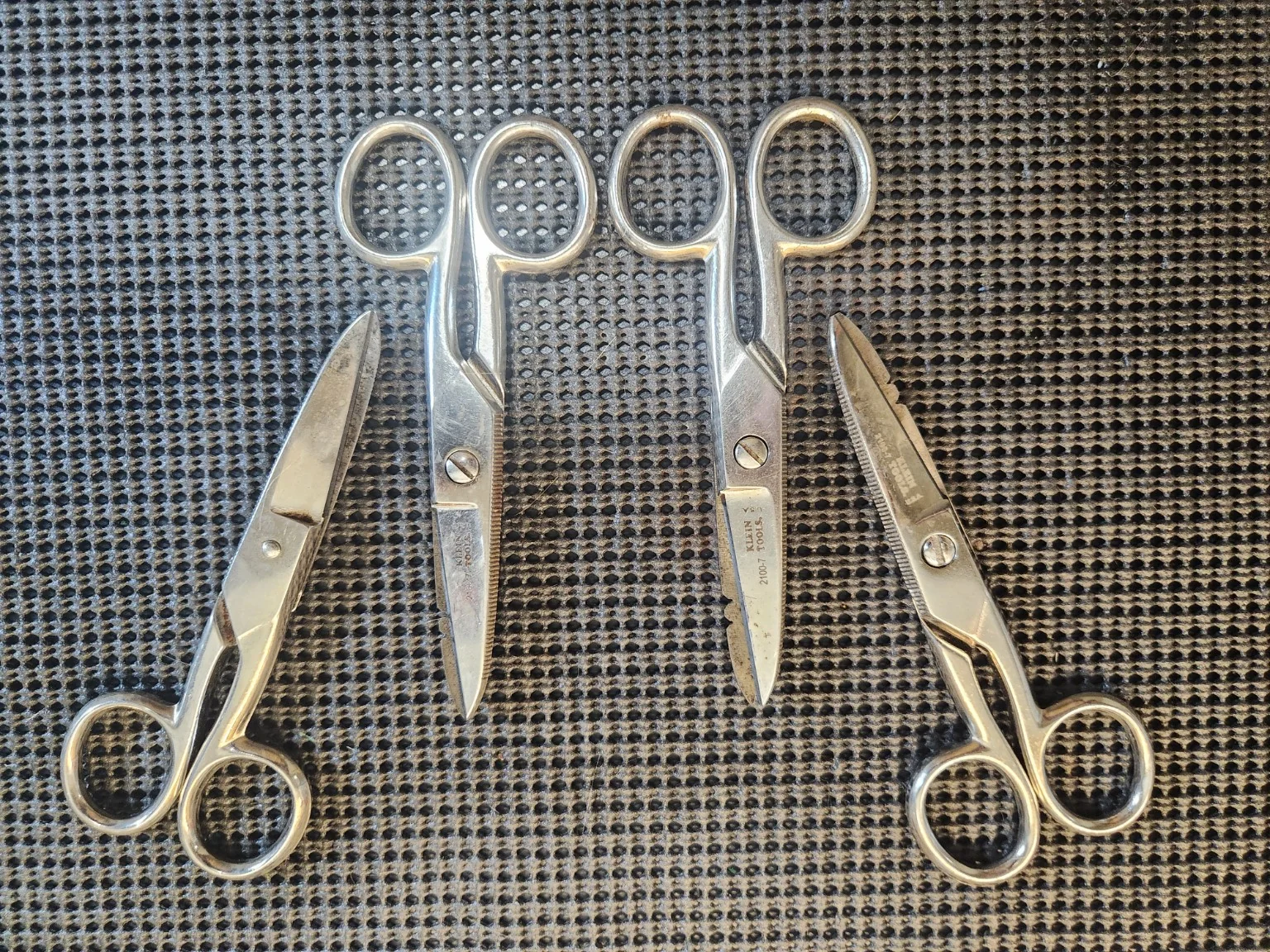 Household and fabric scissors
